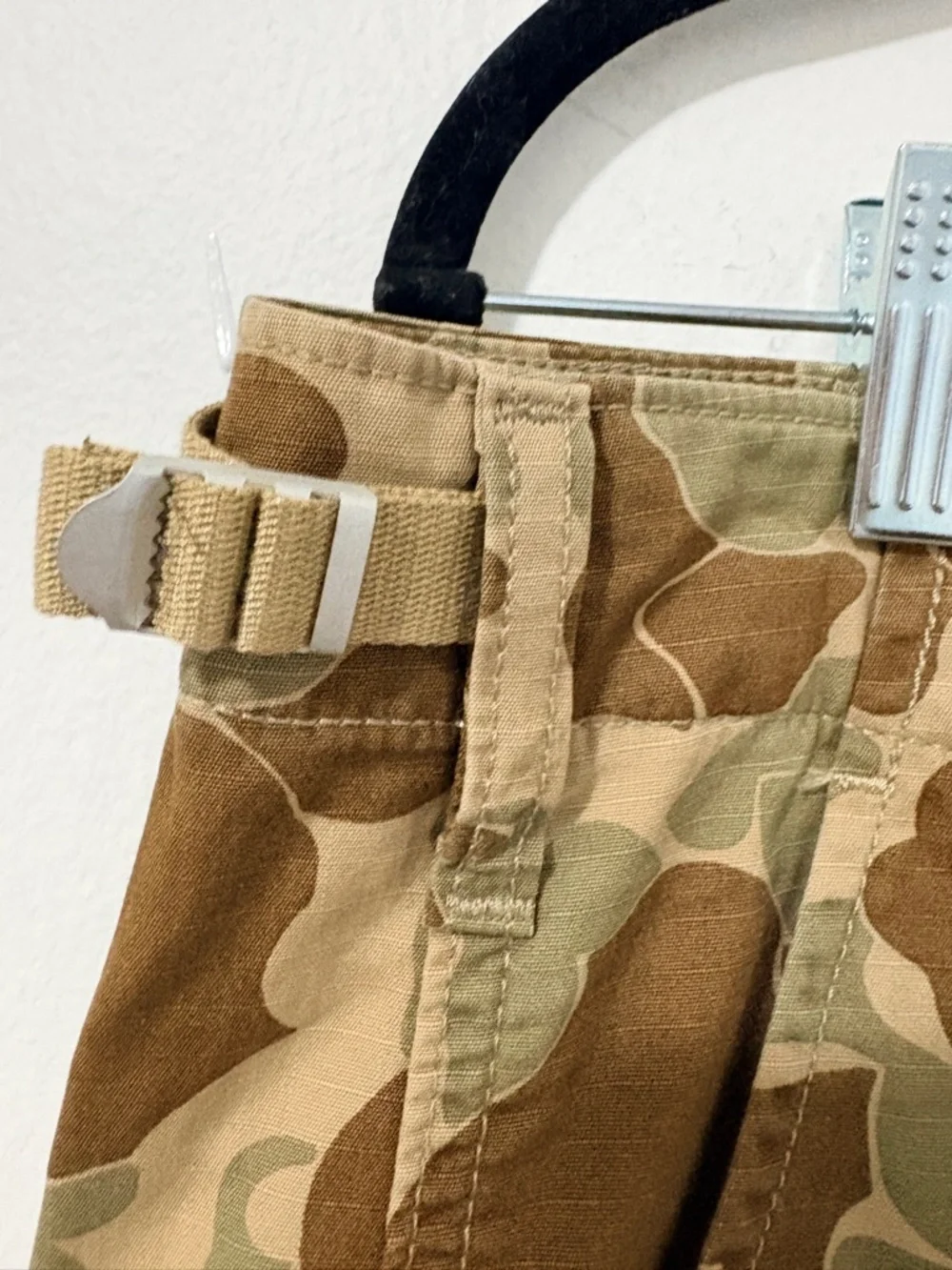 NWT Levi's XX Cargo Baggy Fit Pants in Camo - size 36 x 32